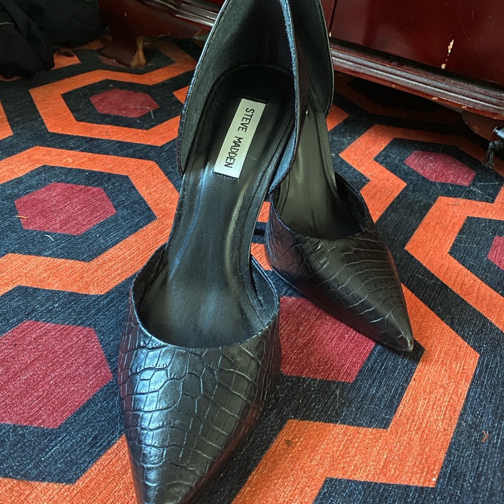 Steve Madden Black Croc-Pattern Heels